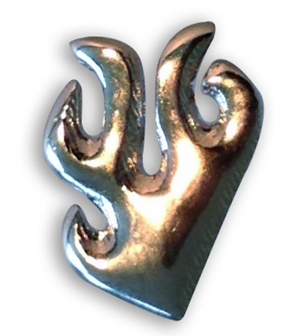 Orden: Pin mit Flammenmotiv